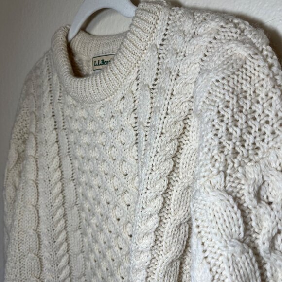L.L. Bean Vintage Womens Cable Knit Sweater Medium wool Made In Ireland Cream - Picture 3 of 12